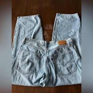 Levi’s trending “Baggy dad” distressed jeans